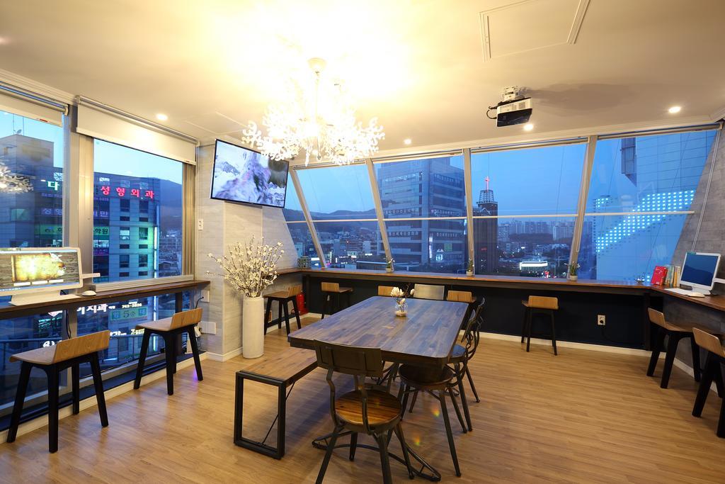 First Guesthouse Busan Dış mekan fotoğraf